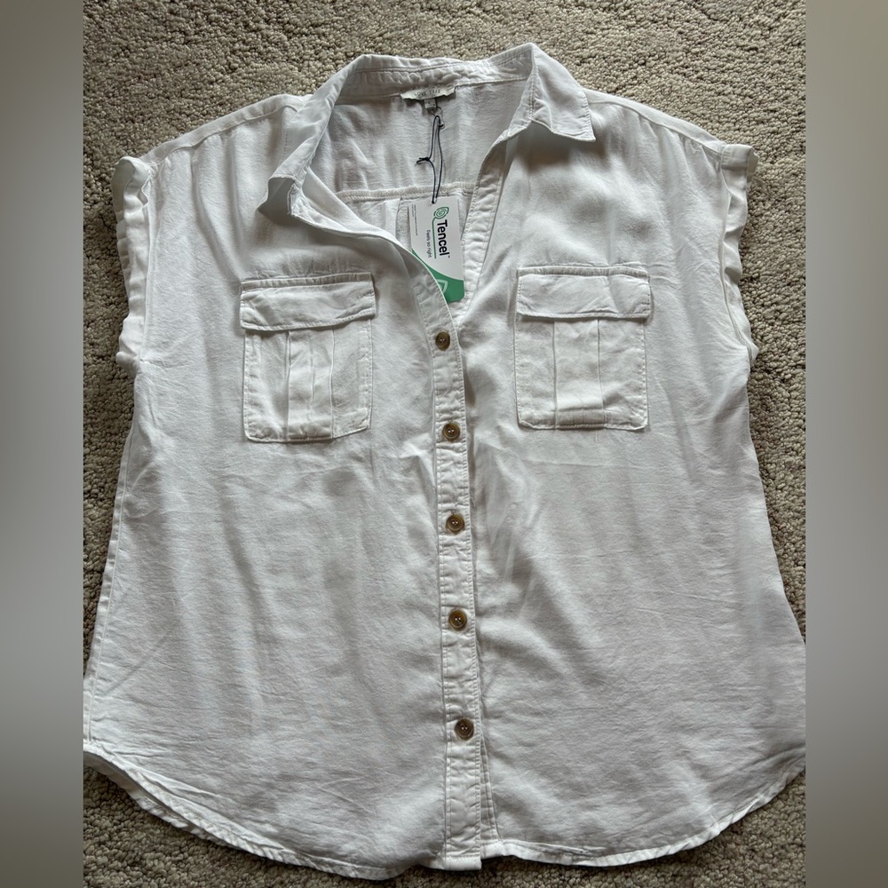Live Tree White Sleeveless Button-Down Tencel Shirt